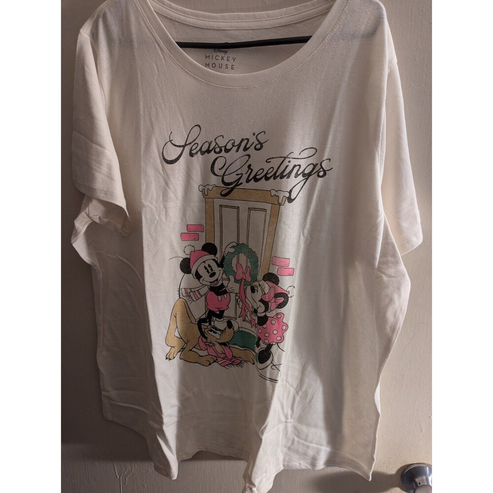 Plus Size Mickey Mouse and Minnie Mouse Seasons Greetings Graphic Tee Size 2XL